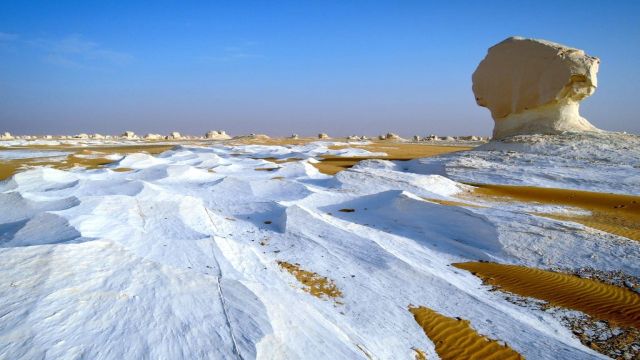 White Desert Tour